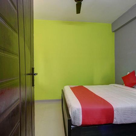 OYO 30971 GM Grande Hotell Mudukarai Exteriör bild
